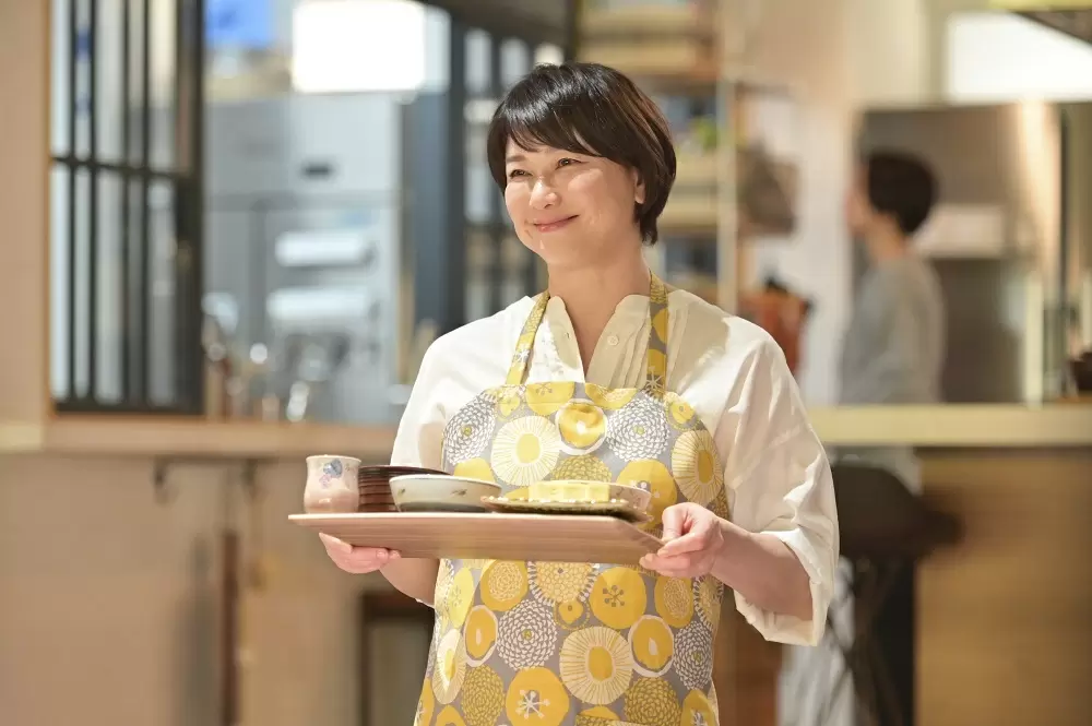 着飾る恋には理由があって 夏川結衣インタビュー 劇中より普段の私たちのほうが賑やかです Tbsテレビ