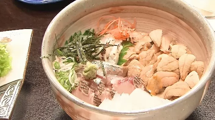 最高級ウニが山盛り 高級魚介たっぷりの超贅沢な海鮮丼 Tbsテレビ 最高級ウニが山盛り 高級魚介たっぷりの超贅沢な海鮮丼 Tbsテレビ