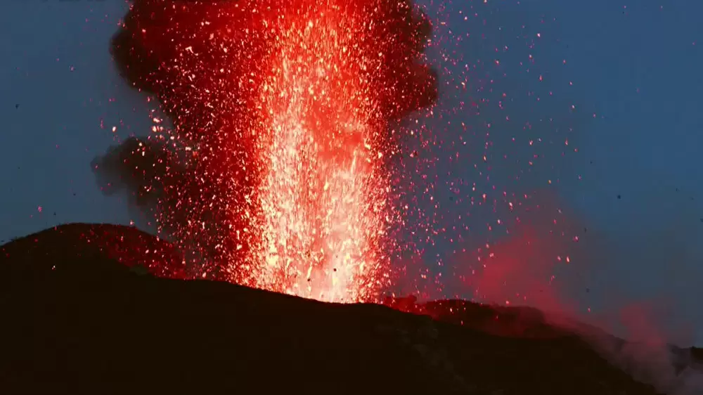火山 ボルケーノ の語源となった島がある 世界遺産のリゾート地とは Tbsテレビ