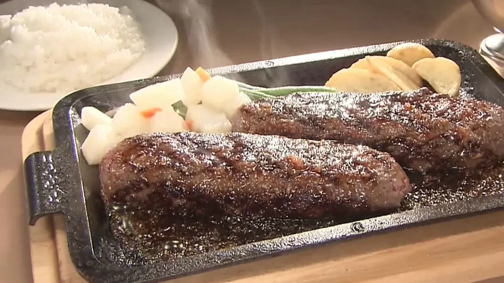 9割のお客さんがオーダーする国産牛100％ボリューム満点「1ポンド俵