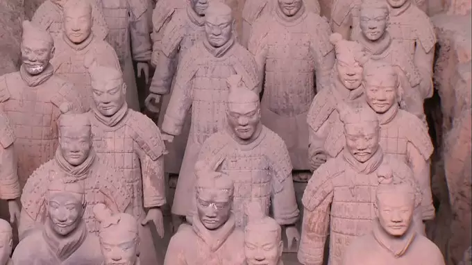 キングダムの世界！等身大の像が8000体も眠る中国の人気観光スポット