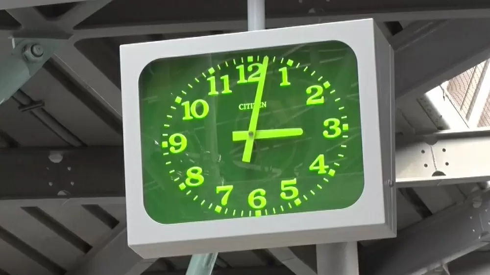 駅のホームにある時計がいつも正確なのはナゼ がっちりマンデー Tbsテレビ 駅のホームにある時計がいつも正確なのはナゼ がっちりマンデー Tbsテレビ