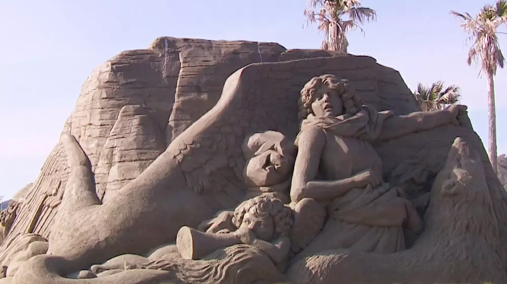 カラーサンドアート/光る砂/ファンタジー 世界トップアーティストの技が光る、砂の彫刻「サンドアート」|王様の