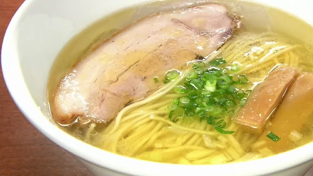 ミシュランも認めた味 黄金スープが輝く極上の 白醤油ラーメン Tbsテレビ ミシュランも認めた味 黄金スープが輝く極上の 白醤油ラーメン Tbsテレビ