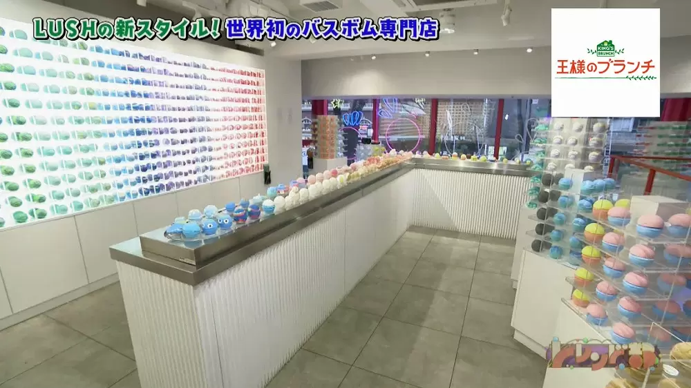 商品名や値段の表示が全く見当たらない店内