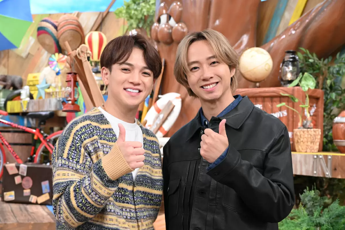 最安価格 Travis Japan宮近海斗&中村海人がタイのジャングルからの脱出に アイドル