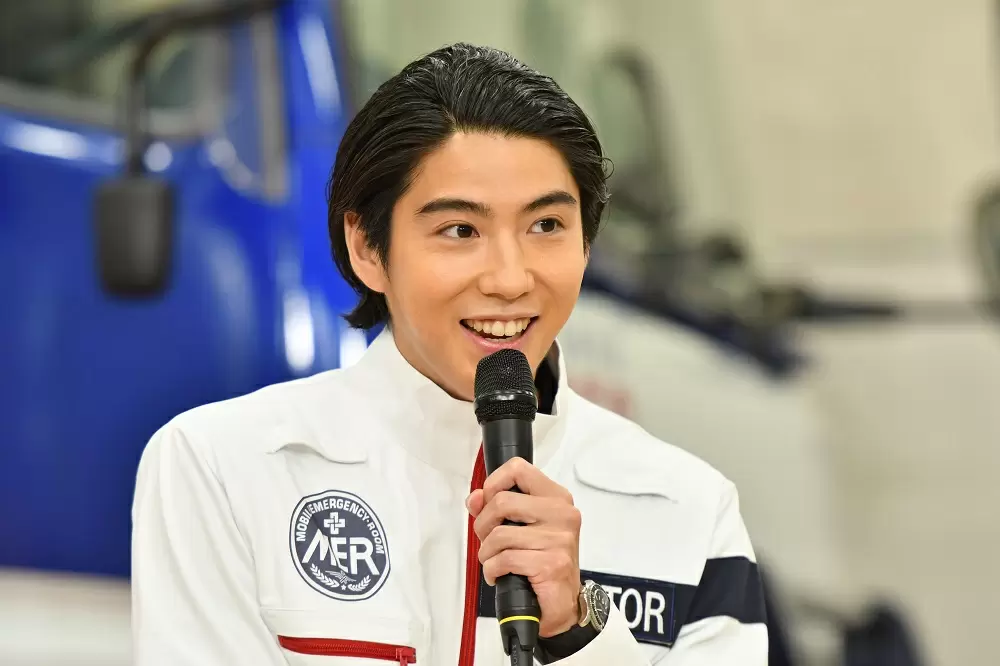 TOKYO MER　フード付きタオル　鈴木亮平　賀来賢人　東京 MER 医療従事者への感謝を込めて！鈴木亮平主演『TOKYO MER～走る