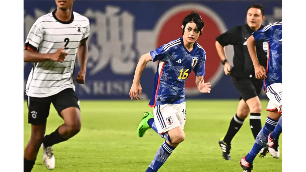 最終回にカレン ロバートの出演が決定 スポーツ界の聖地 国立競技場 で撮影を敢行 日曜劇場 オールドルーキー Tbsテレビ 最終回にカレン ロバートの出演が決定 スポーツ界の聖地 国立競技場 で撮影を敢行 日曜劇場 オールドルーキー Tbsテレビ