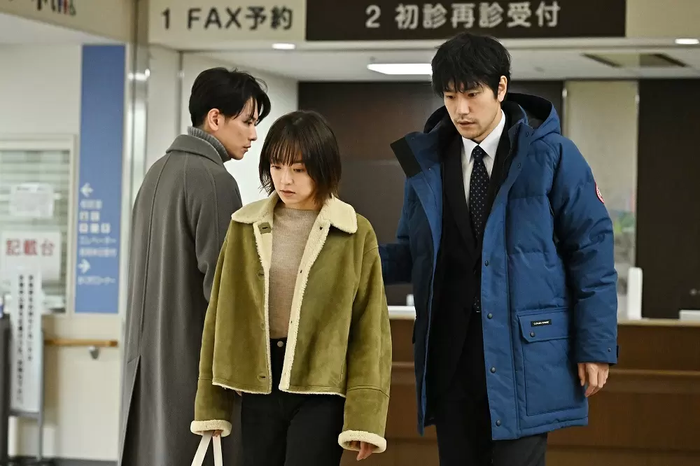 100万回 言えばよかった』井上真央＆佐藤健が衣装に込めた思いと