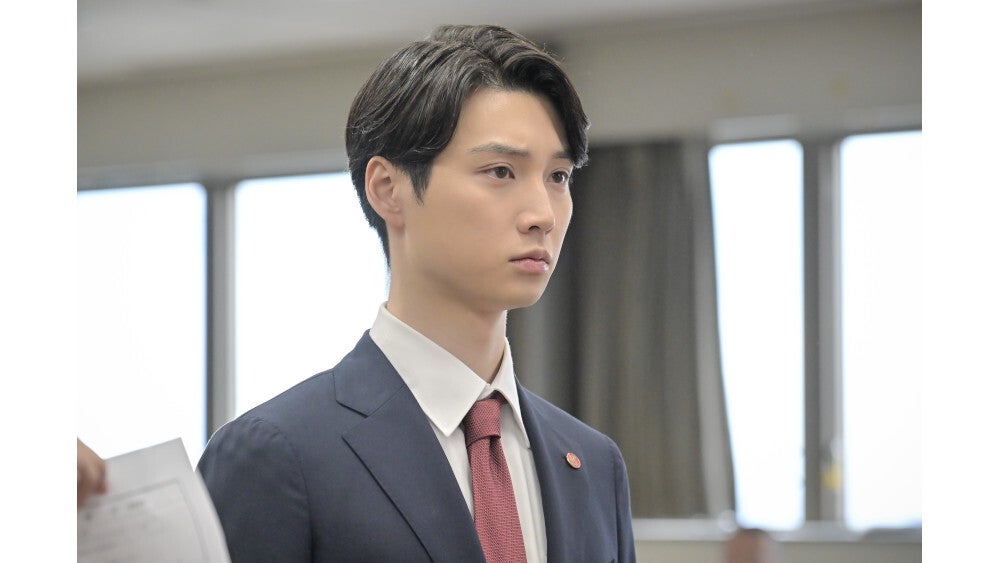 絃瀬聡一にとって秋貞隆雄とは――上司役の藤本隆宏から受けた刺激
