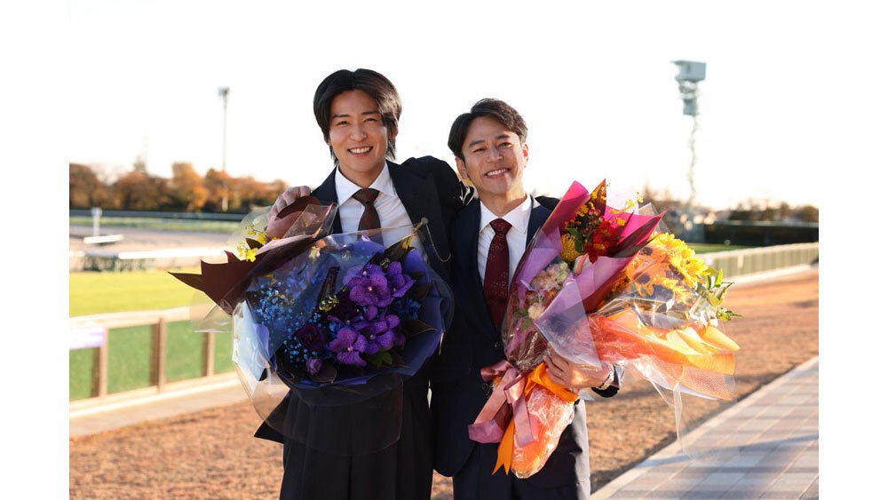 妻夫木聡、目黒蓮が暖かな夕陽に包まれ撮了！そして松本若菜ら全