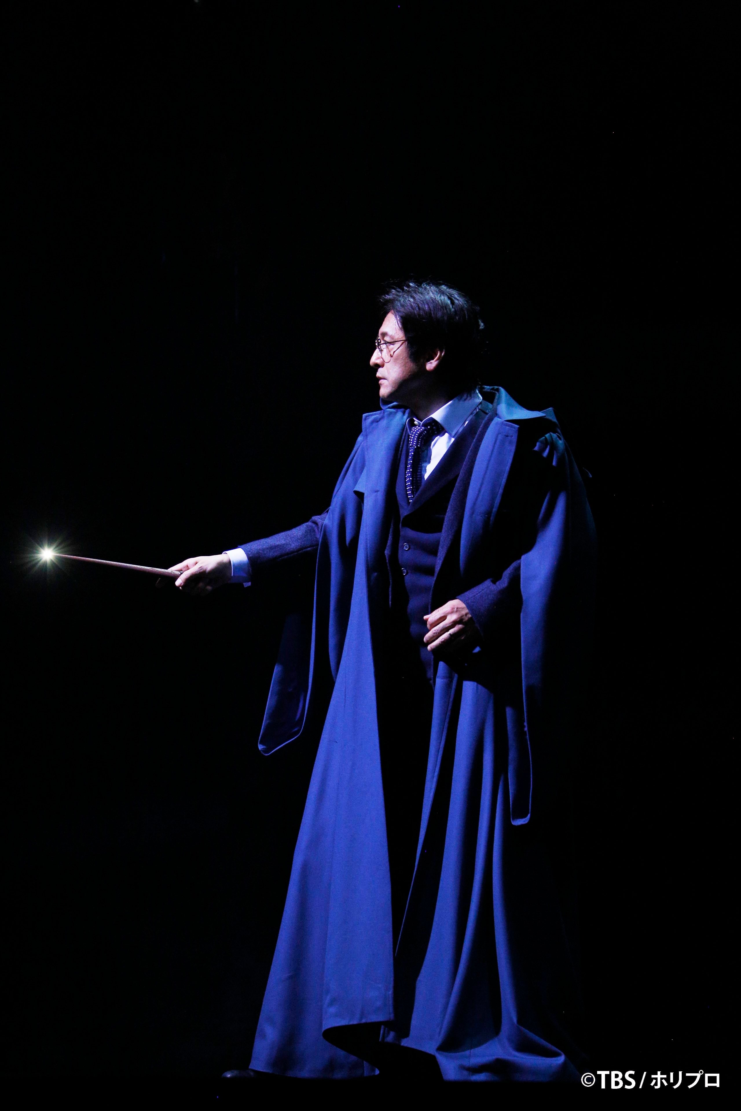 舞台『ハリー・ポッターと呪いの子』東京公演がついに開幕!3人のハリー