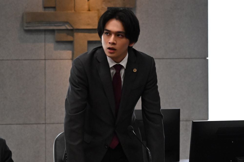 『アンチヒーロー』より赤峰弁護士