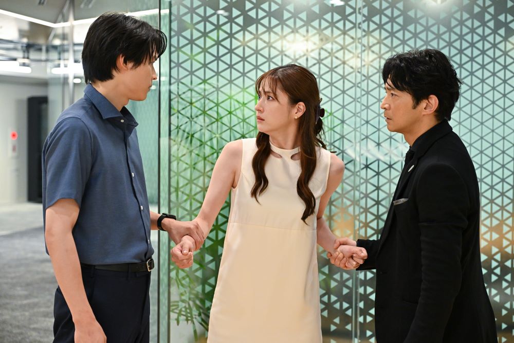 西園寺さん×楠見×横井の三角関係を発端に、“偽家族”が新たなフェーズに