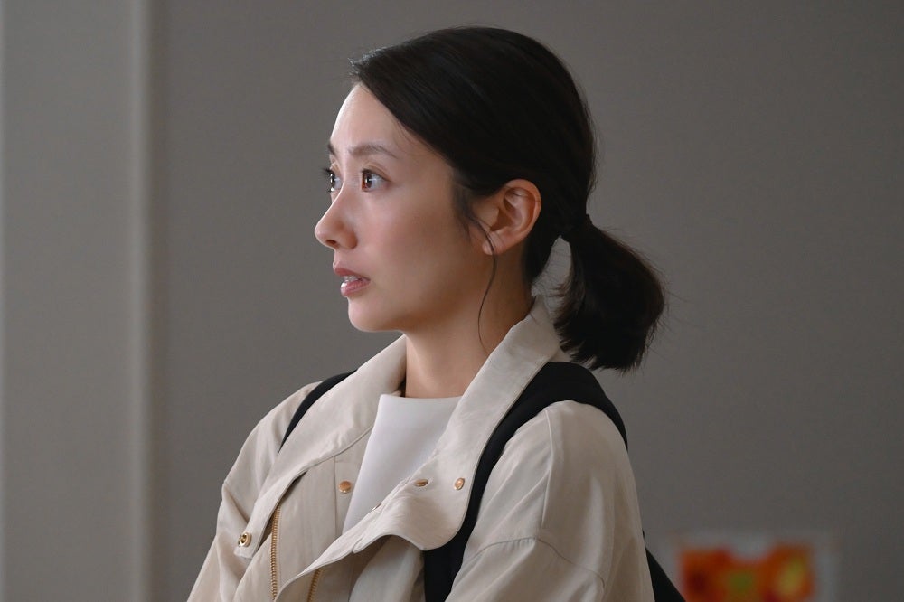 最終回目前！金曜ドラマ『フェイクマミー』波瑠×川栄李奈の魅力と