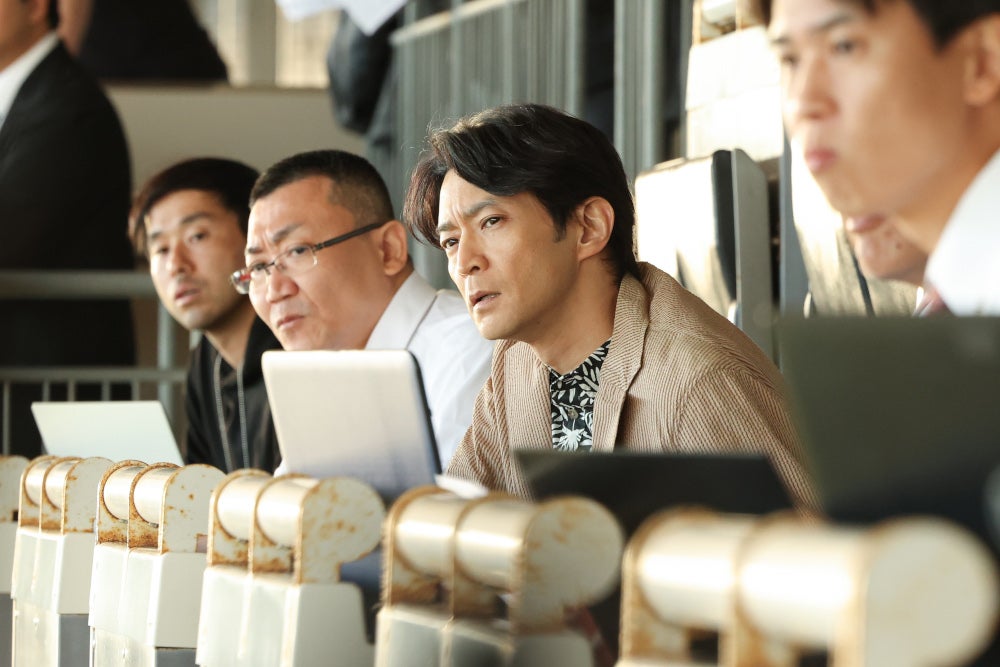 日曜劇場『ザ・ロイヤルファミリー』より