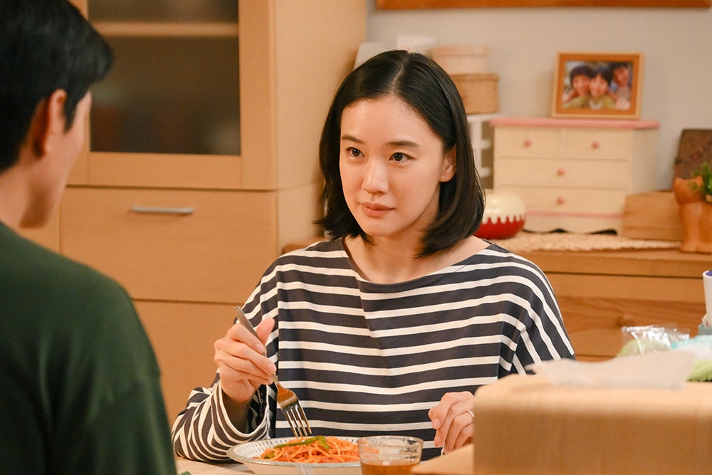 咲子役の蒼井優
