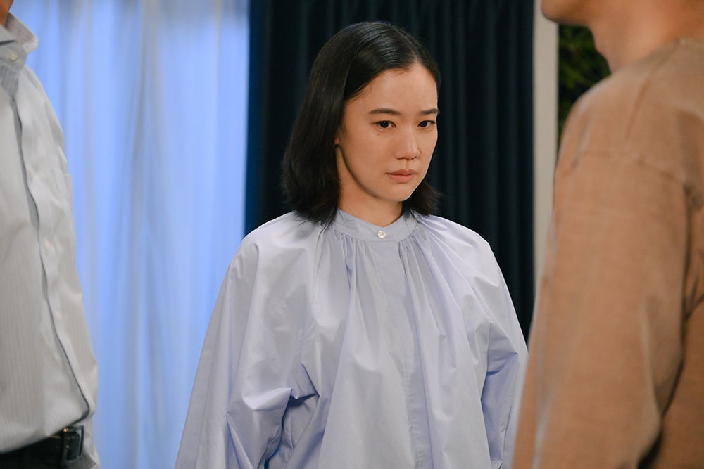 咲子役の蒼井優