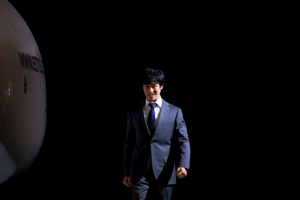 続編ドラマ映画化決定！【新品未使用】日曜劇場 VIVANT　非売品　うちわ VIVANT』が日曜劇場に帰ってくる！ 2026年、続編を放送決定