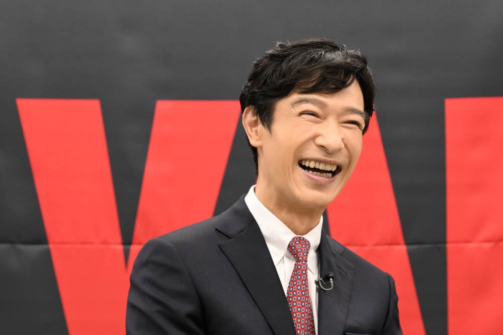 続編ドラマ映画化決定！【新品未使用】日曜劇場 VIVANT　非売品　うちわ 続編ドラマ映画化決定！【新品未使用】日曜劇場 VIVANT 非売品